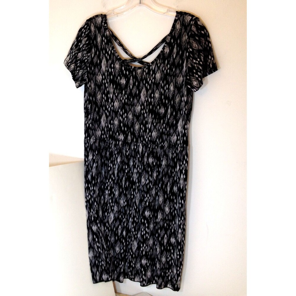 Women's Dress Round Neck Strap Back Paisley Size Large by West Loop